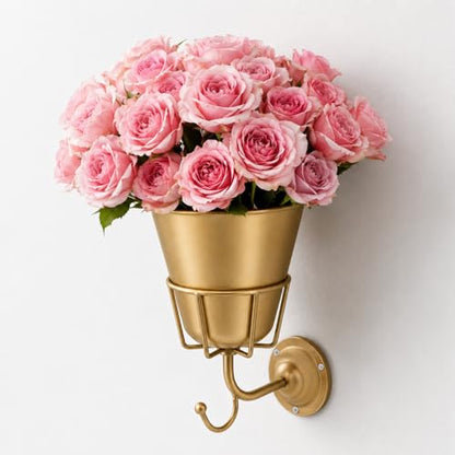 🌿 Golden Wall Bloom Vase – Sculptural Metal Wall Planter